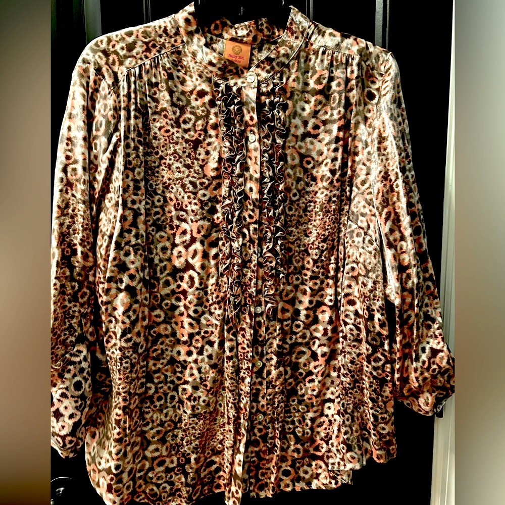 ✔️ NWOT Ruby Rd Blouse 22 W Size 22W Leopard Tan & Pink  Just Stunning! 💐
